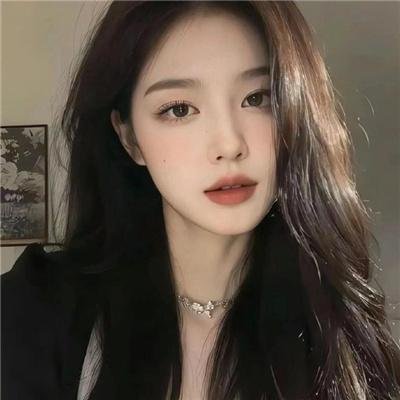 内心强大的美女白川